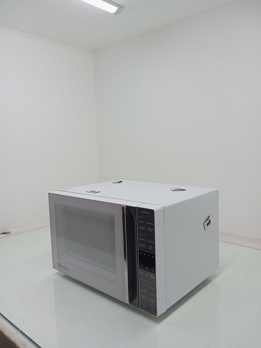 MICRO-ONDAS ELECTROLUX ME36B EFFICIENT 36L MI