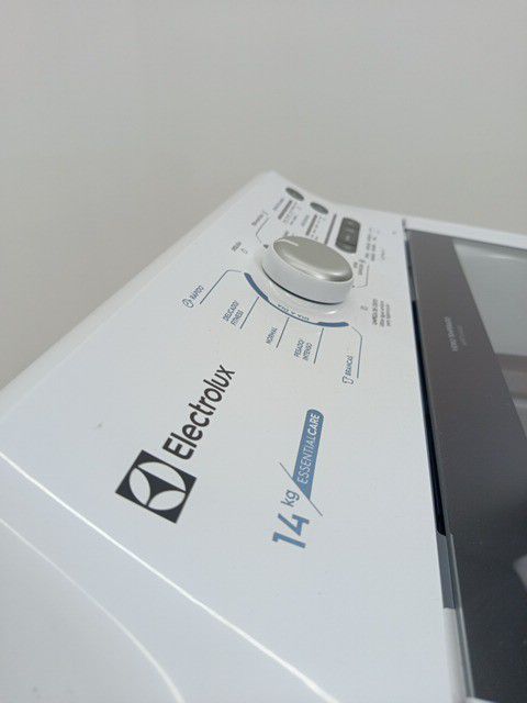 LAVADORA ELECTROLUX LED14 - Lavadora Electrol