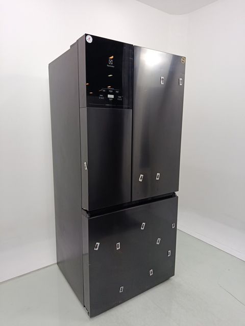 Refrigerador Electrolux Im8b - Refrigerador Electrolux Im8b-127 V-preto ...