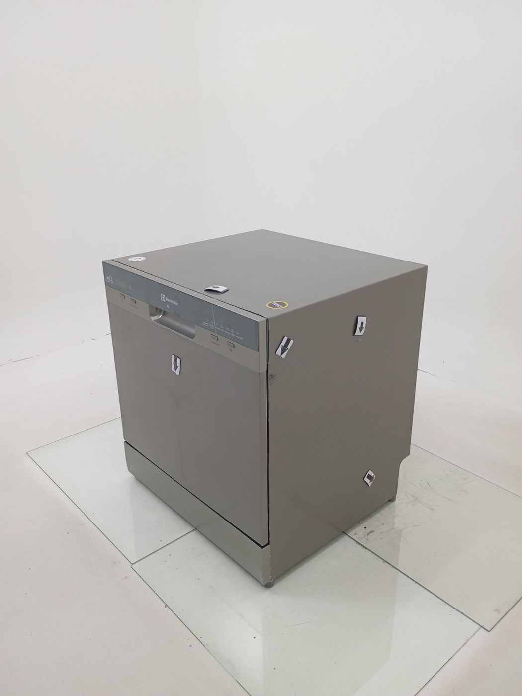 LAVA LOUCAS ELECTROLUX LL08S - Lava Louça Ele