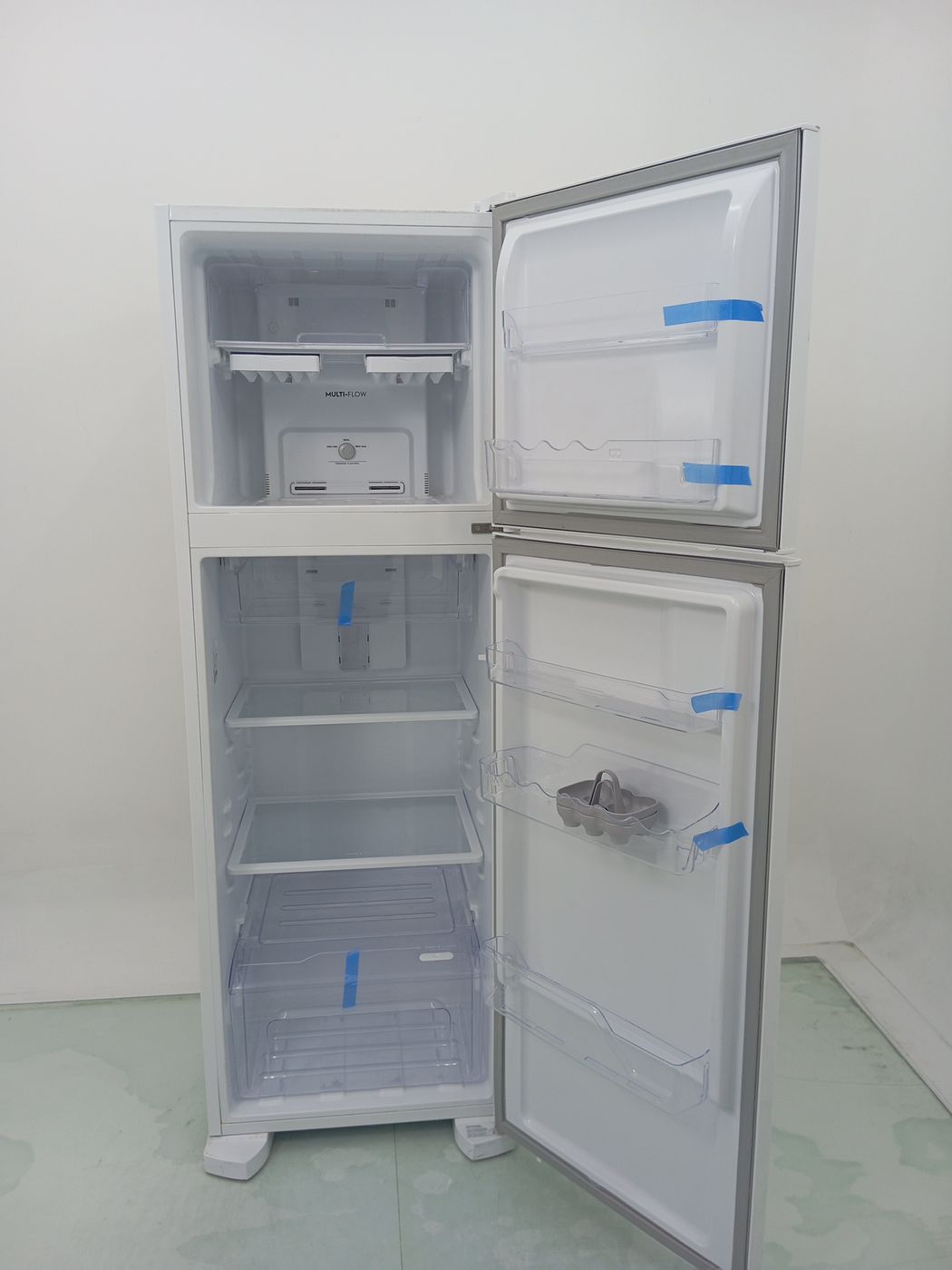 REFRIGERADOR ELECTROLUX DFN41 FROST FREE 371L