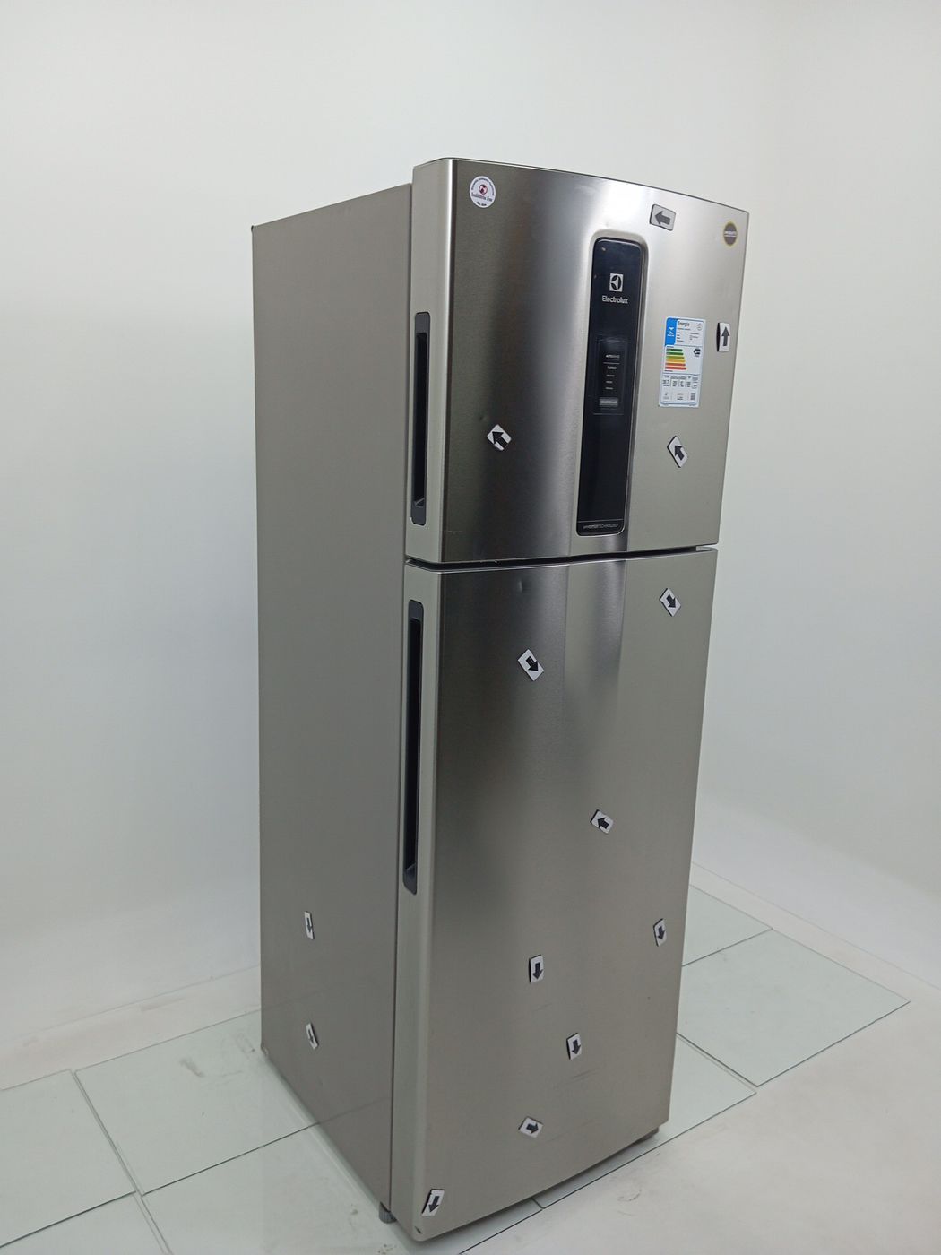 REFRIGERADOR ELECTROLUX IF43S FROST FREE INVE