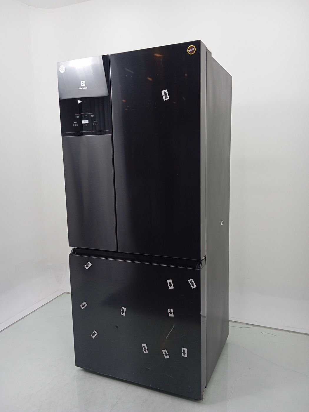 Refrigerador Electrolux Im8b - Refrigerador Electrolux Im8b-127 V-preto ...
