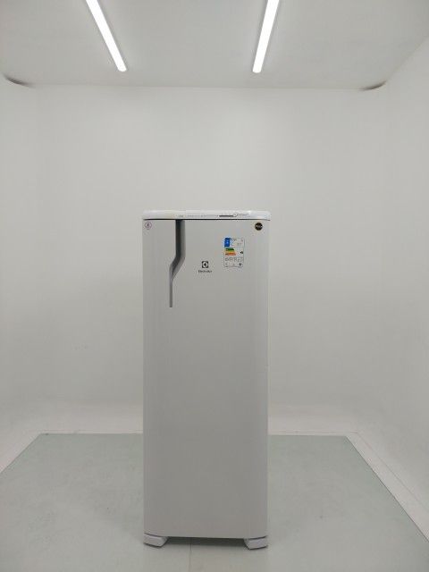 REFRIGERADOR ELECTROLUX RFE39 322l - BRANCO
