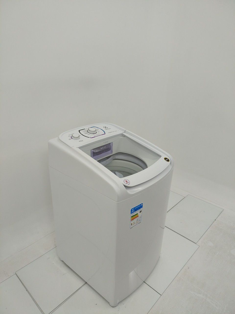 LAVADORA ELECTROLUX LES11 11KG ESSENTIAL - BR