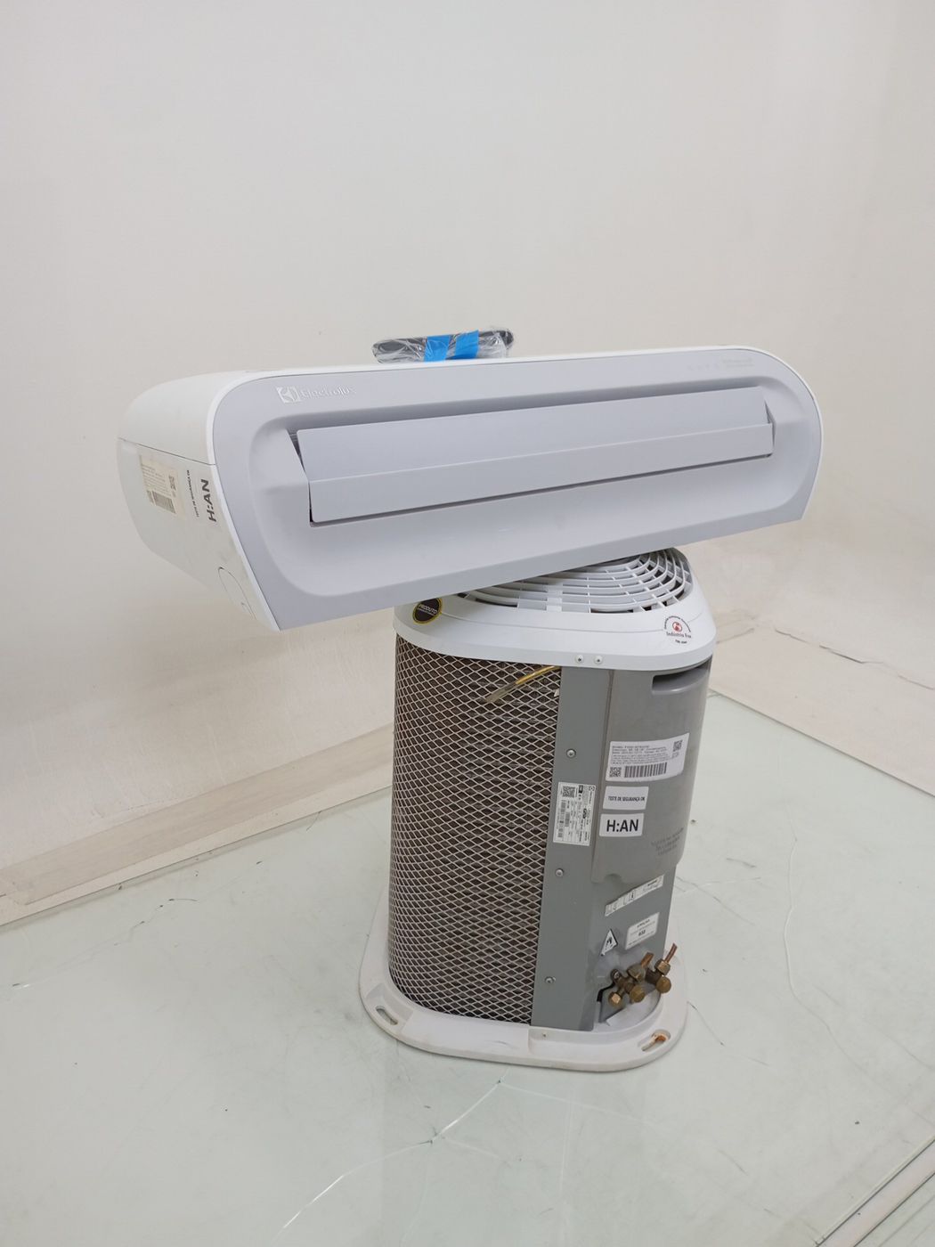 AR CONDICIONADO ELECTROLUX YE12F - Condensado