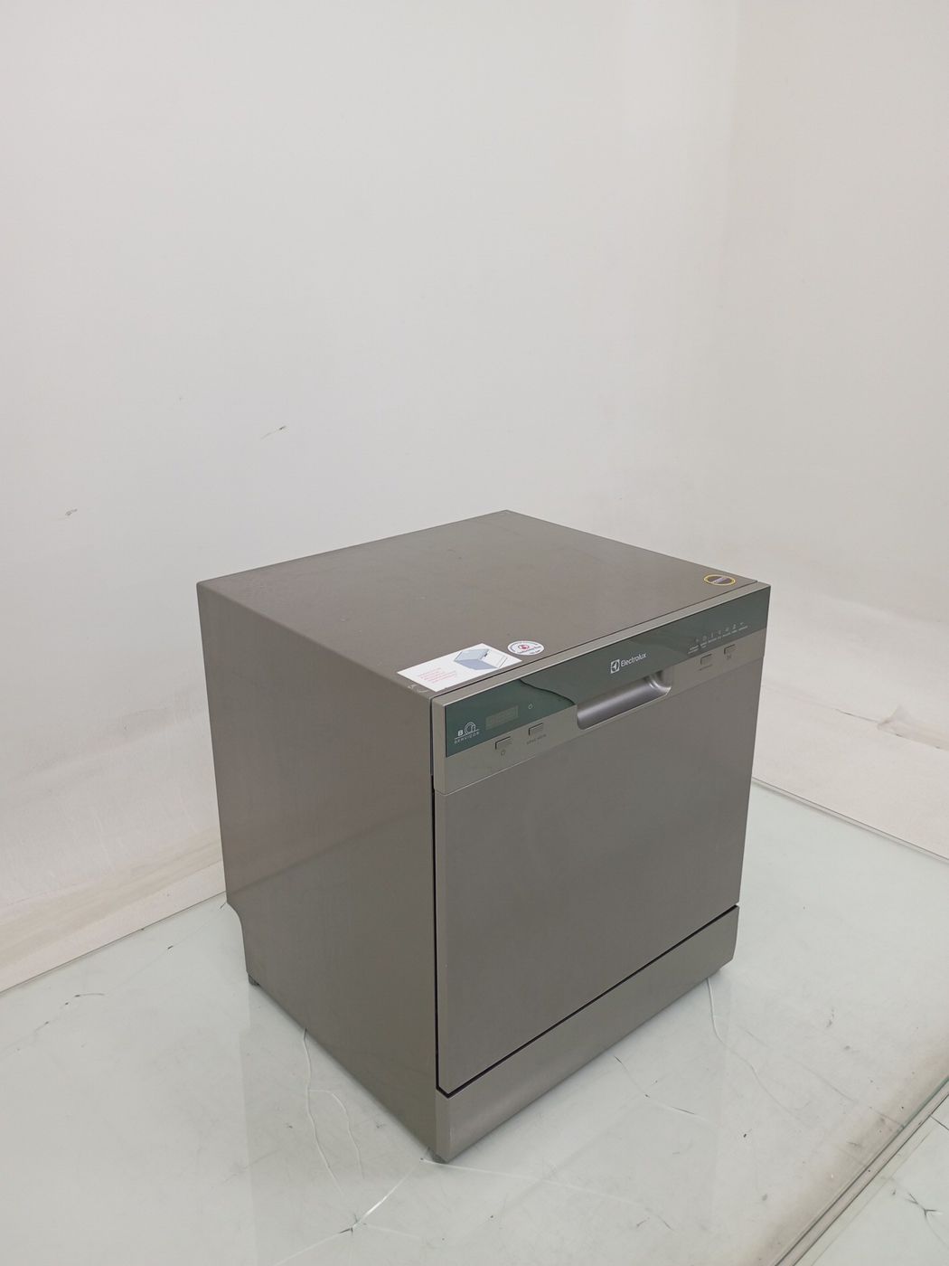 LAVA LOUCAS ELECTROLUX LL08S - Lava Louça Ele