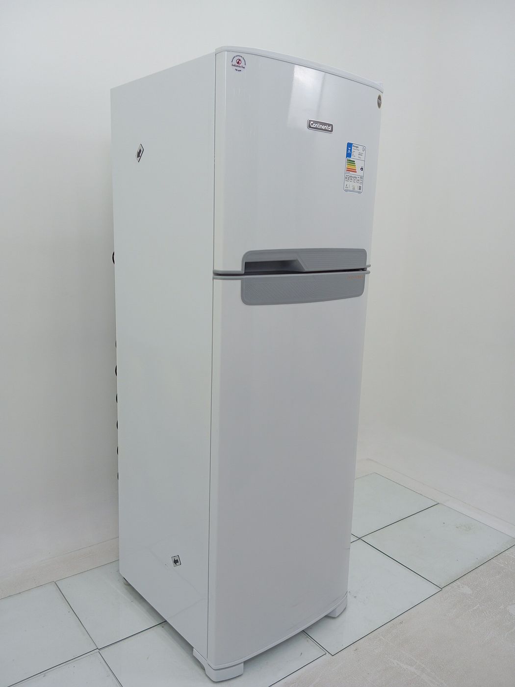REFRIGERADOR ELECTROLUX TC41-   FROST FREE 37