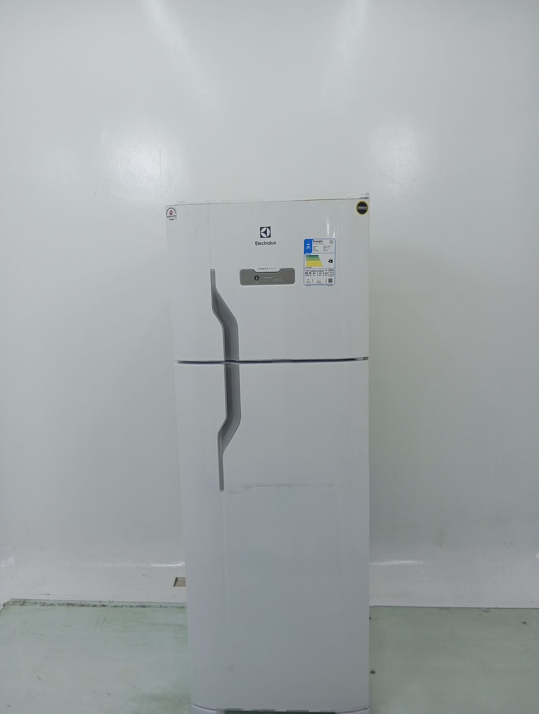 GELADEIRA ELECTROLUX TF39 FROST FREE 310L DUP