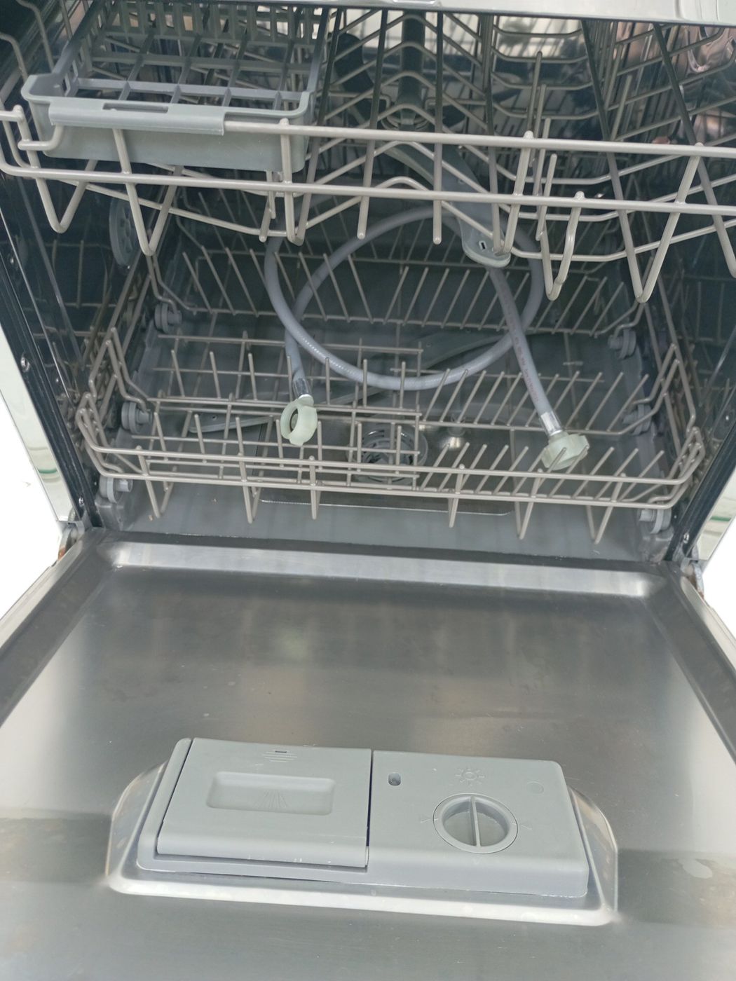 LAVA LOUCAS ELECTROLUX LV08B - Lava Louça Ele