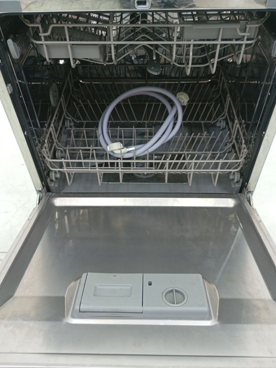LAVA LOUCAS ELECTROLUX LL08B - Lava Louça Ele