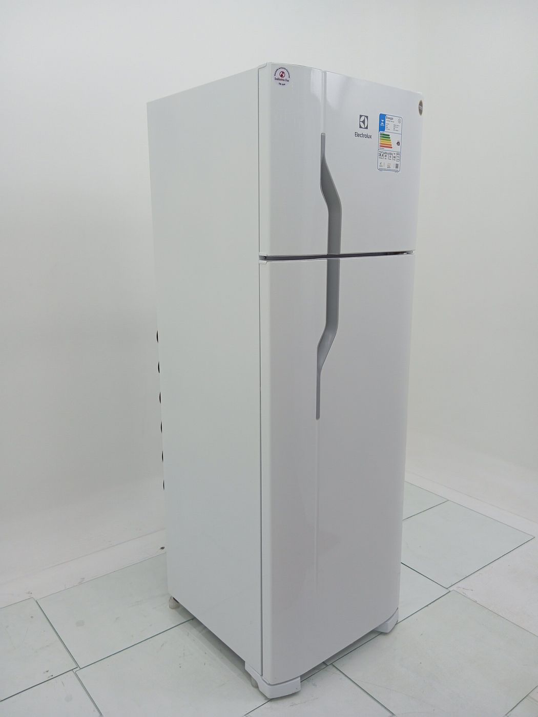 REFRIGERADOR ELECTROLUX DC35A   DUAS PORTAS C