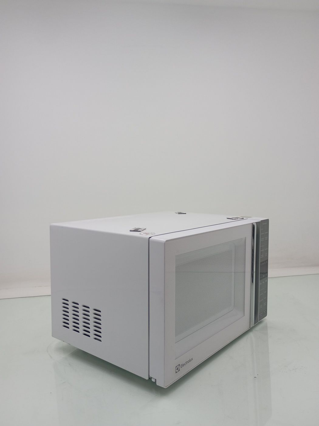 MICRO-ONDAS ELECTROLUX ME36B - Micro-Ondas El