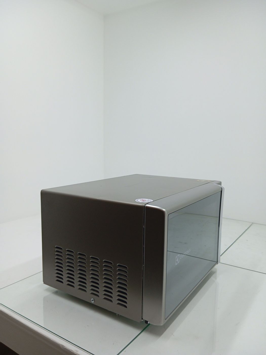 MICRO-ONDAS ELECTROLUX MS37R MICROONDAS 27L -