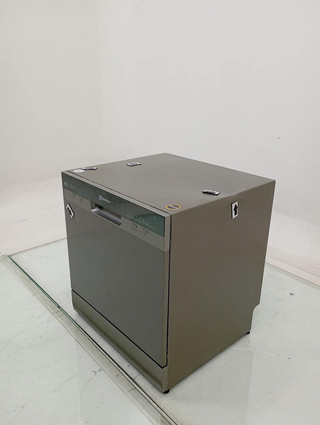 LAVA LOUCAS ELECTROLUX LL08S - Lava Louça Ele