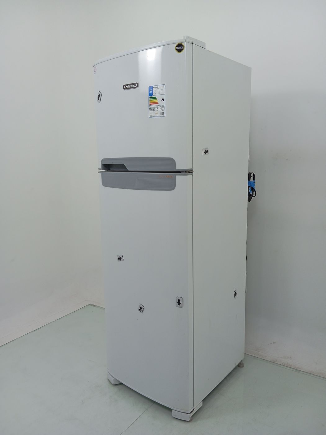 REFRIGERADOR ELECTROLUX TC41-   FROST FREE 37