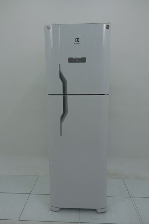 REFRIGERADOR ELECTROLUX DFN44 FROST FREE 400L