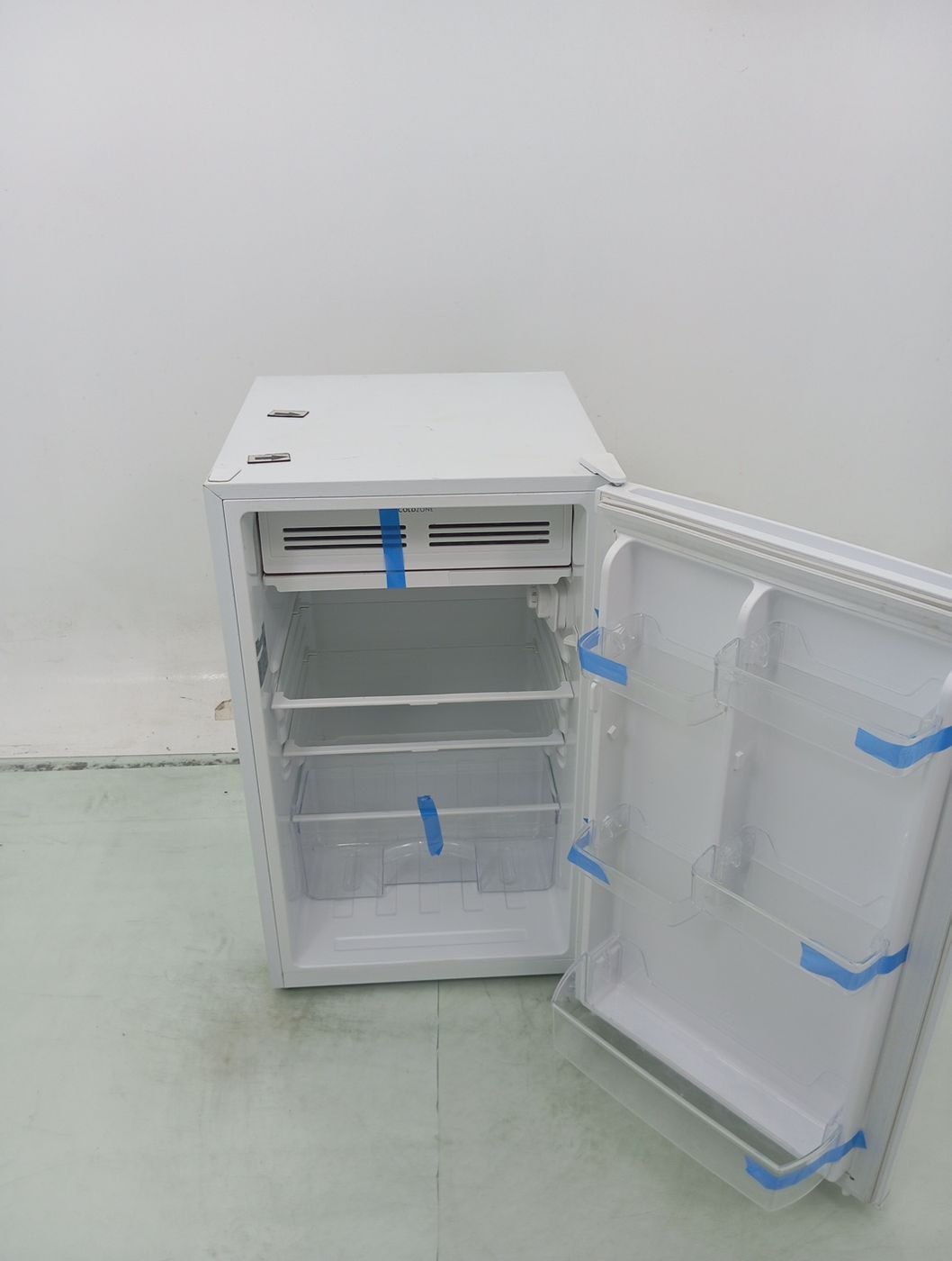 FRIGOBAR ELECTROLUX EM120 - Frigobar Electrol