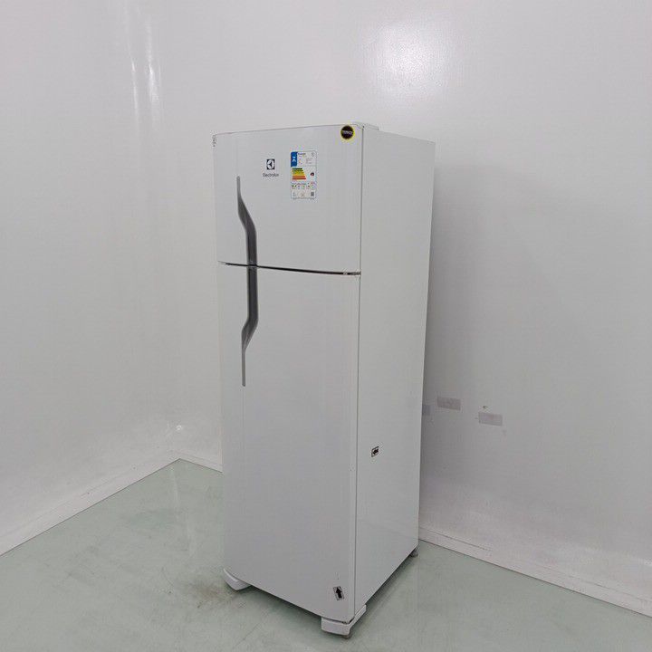 GELADEIRA ELECTROLUX DC35A CYCLE DEFROST 260L
