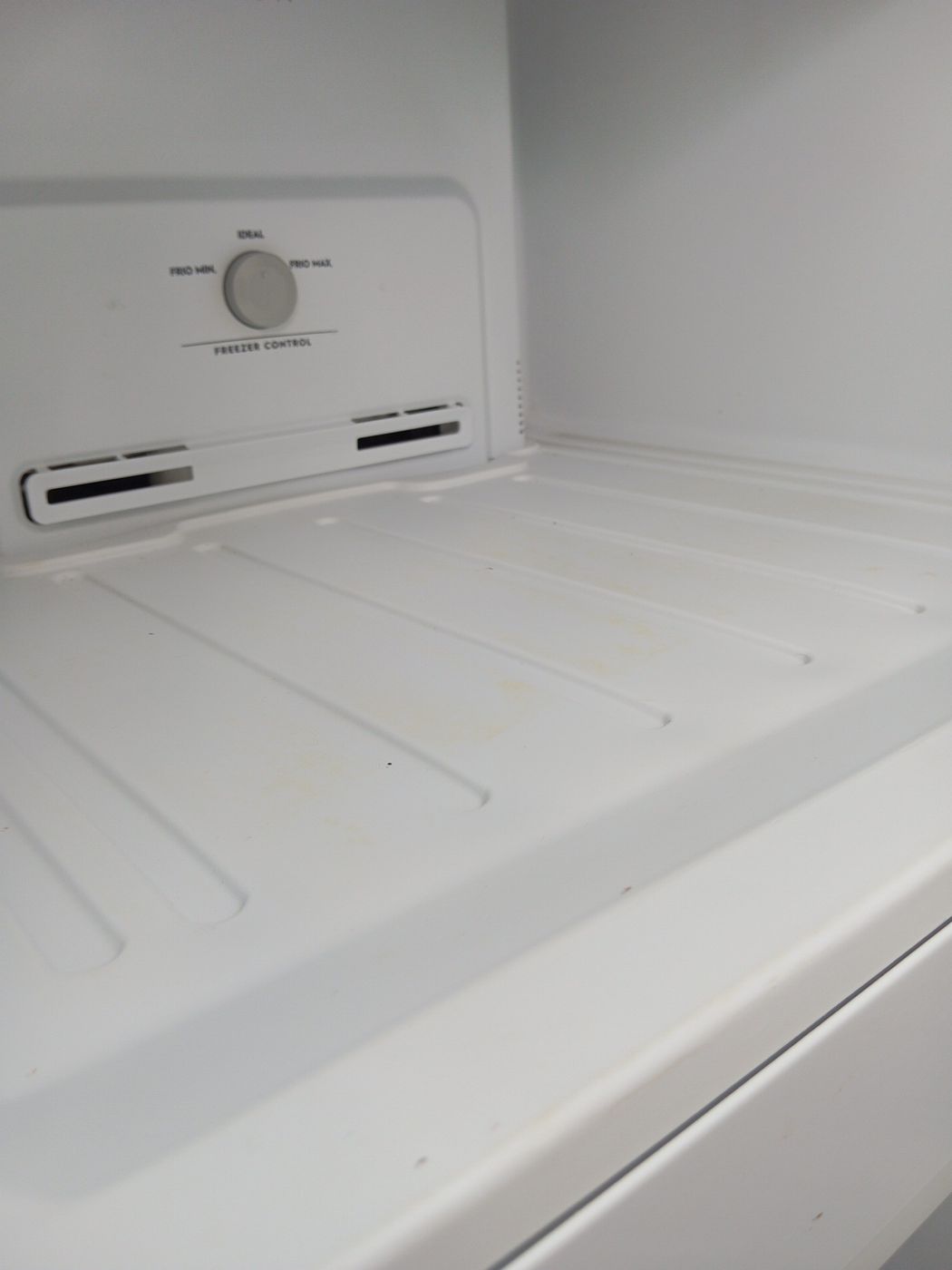 REFRIGERADOR ELECTROLUX TC41-   FROST FREE 37