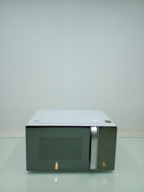 MICRO-ONDAS PHILCO PMO23BB 20L - BRANCO