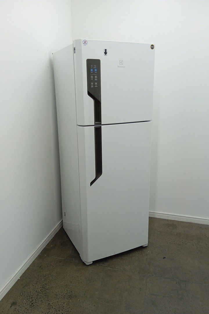 REFRIGERADOR ELECTROLUX IT56 FROST FREE INVER