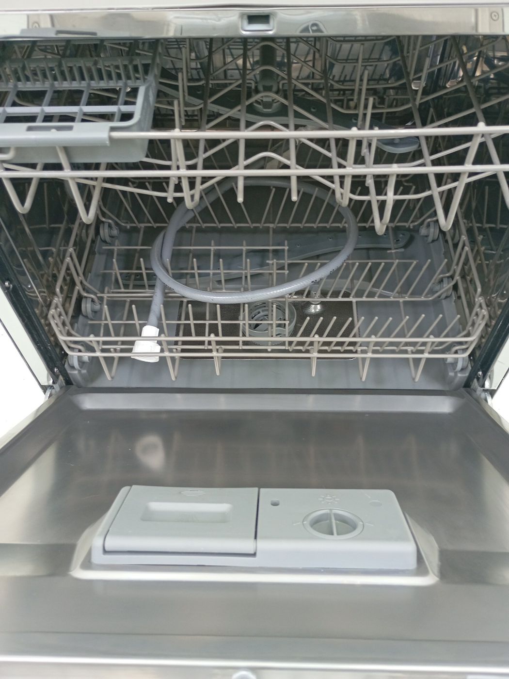 LAVA LOUCAS ELECTROLUX LE08S - Lava Louça Ele