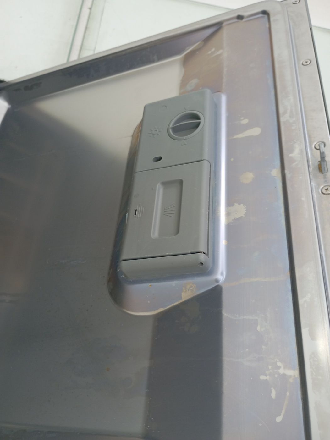 LAVA LOUCAS ELECTROLUX LE08S - Lava Louça Ele