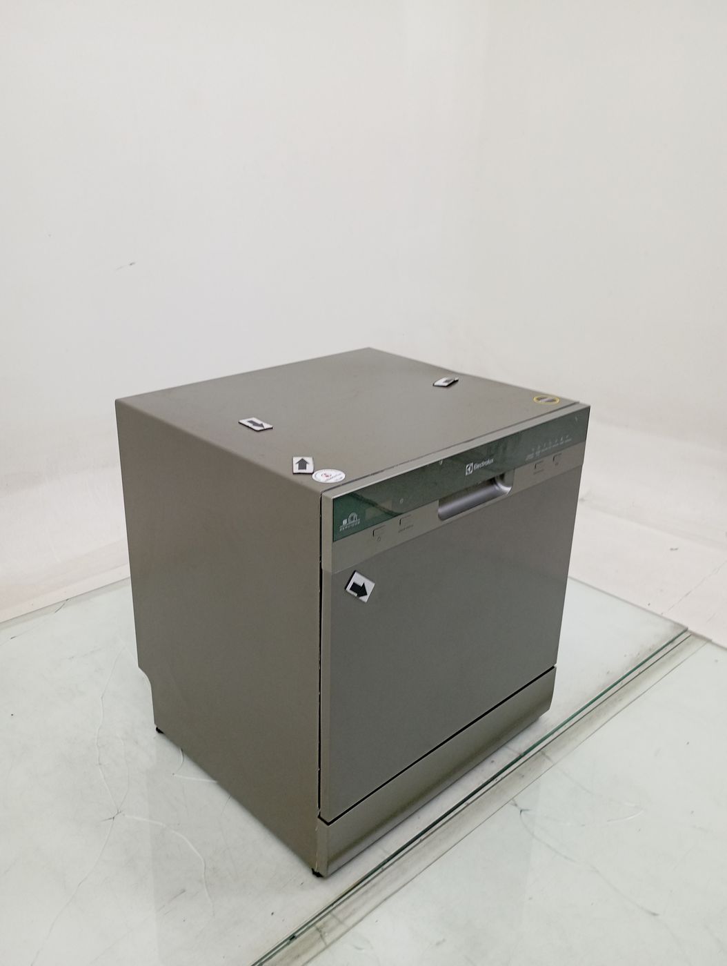 LAVA LOUCAS ELECTROLUX LL08S - Lava Louça Ele