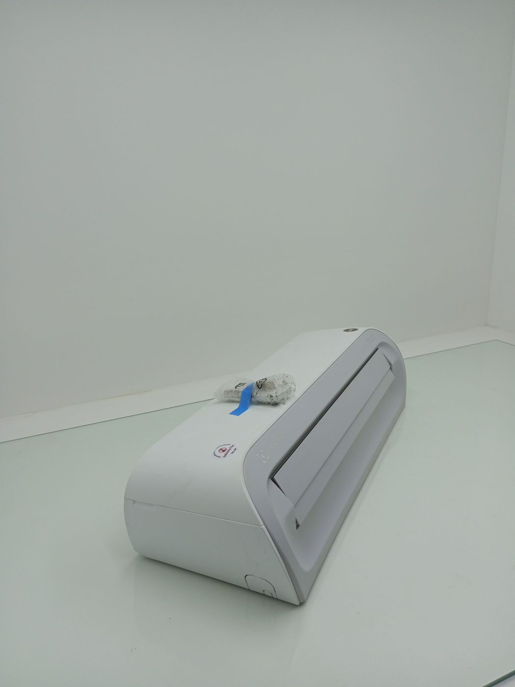 AR CONDICIONADO ELECTROLUX YI12F - Split Elec