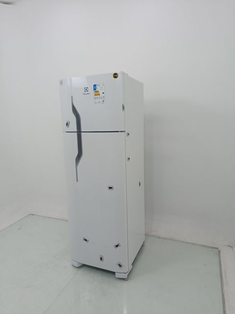 REFRIGERADOR ELECTROLUX DC35A   DUAS PORTAS C