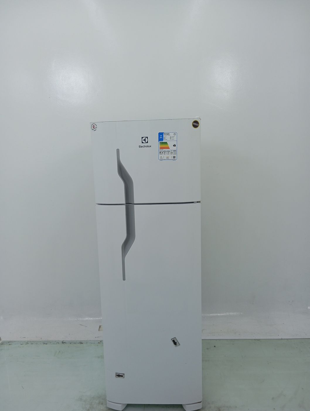 GELADEIRA ELECTROLUX DC35A CYCLE DEFROST 260L