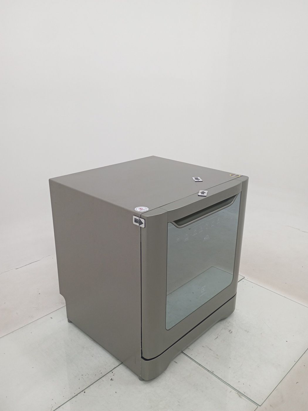 LAVA LOUCAS ELECTROLUX LL08S - Lava Louça Ele