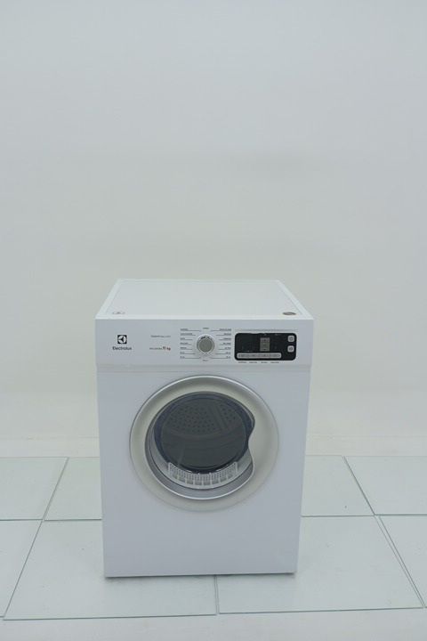SECADORA ELECTROLUX STL11 11KG ESSENTIAL CARE