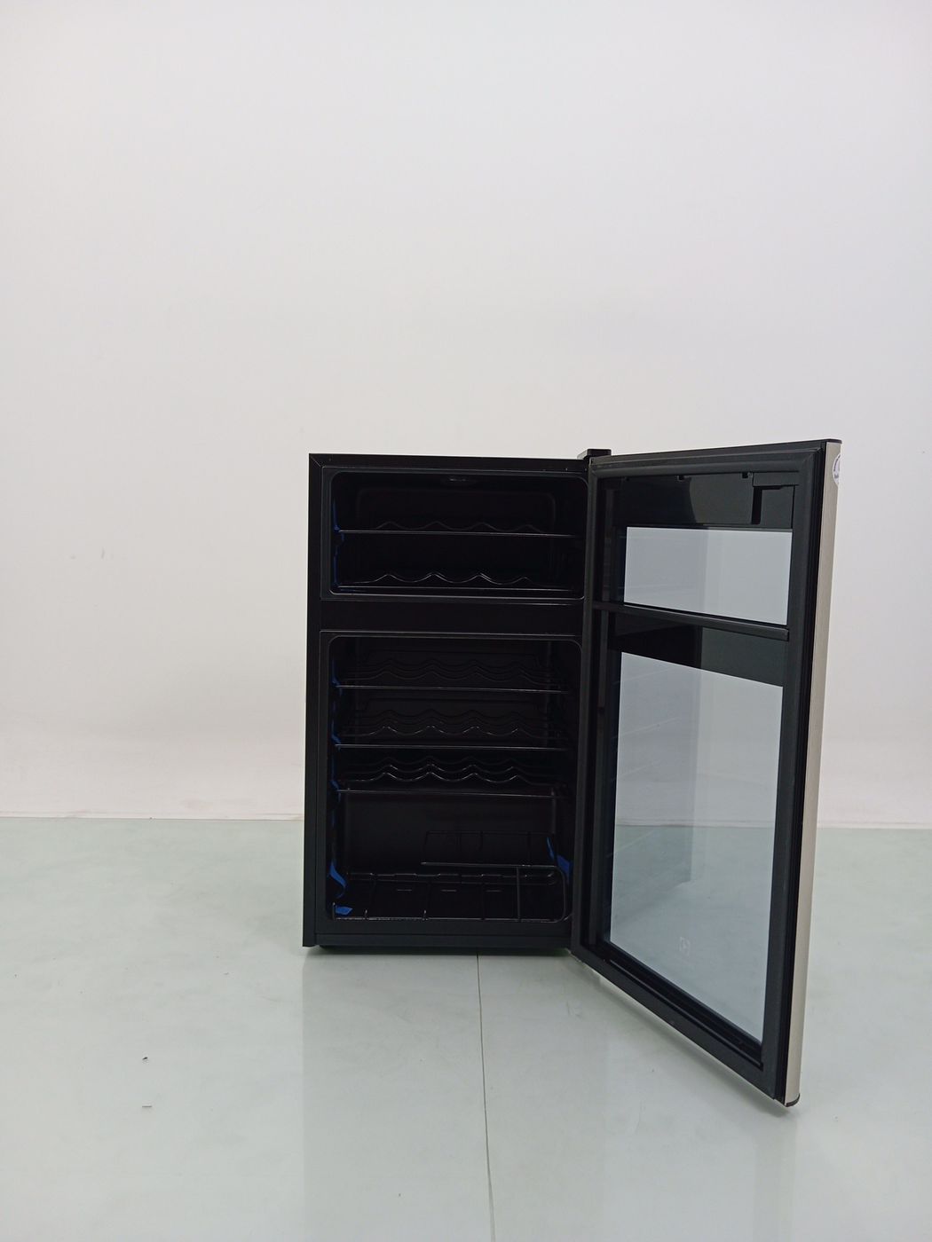 ADEGA ELECTROLUX WDF29 DUAL ZONE 29 GARRAFAS 
