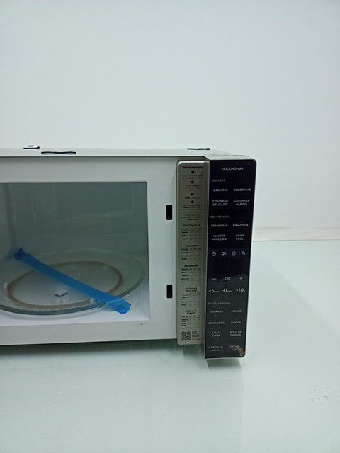 MICRO-ONDAS ELECTROLUX ME36S  36L - PRATA