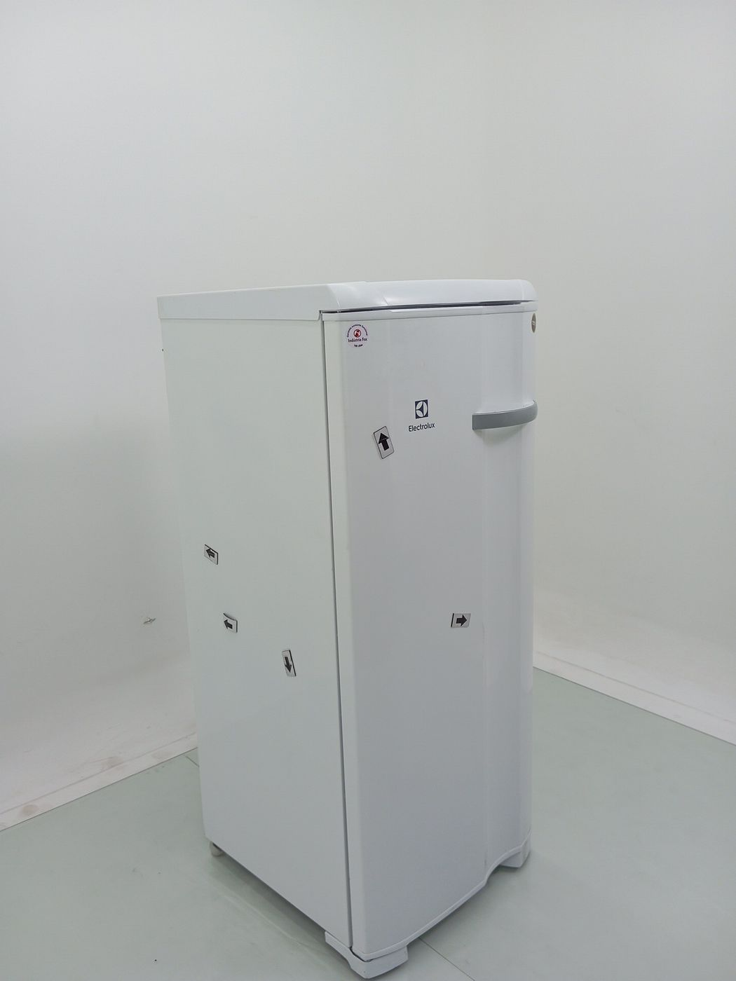 FREEZER ELECTROLUX FE19- VERTICAL CYCLE DEFRO