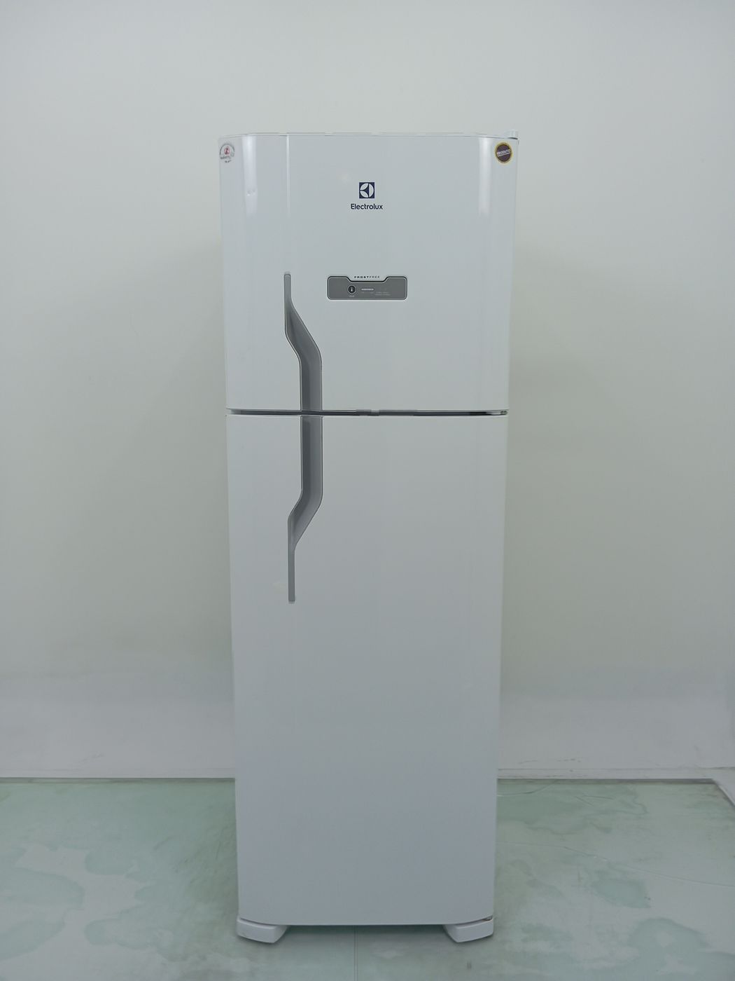 REFRIGERADOR ELECTROLUX DFN41 FROST FREE 371L