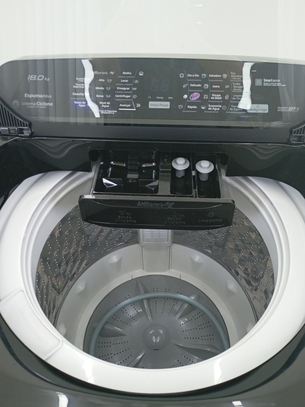 LAVADORA PANASONIC ANTIBACTERIA 18KG - TITANI