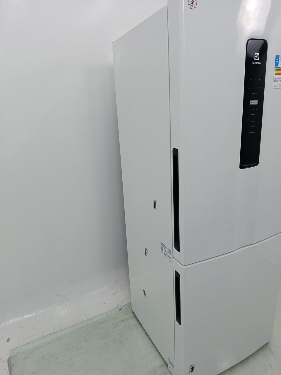 GELADEIRA ELECTROLUX IB7 FROST FREE INVERTER 