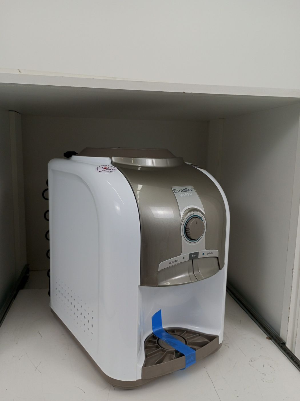 BEBEDOURO ESMALTEC DE MESA REFRIGERADO EGM30 