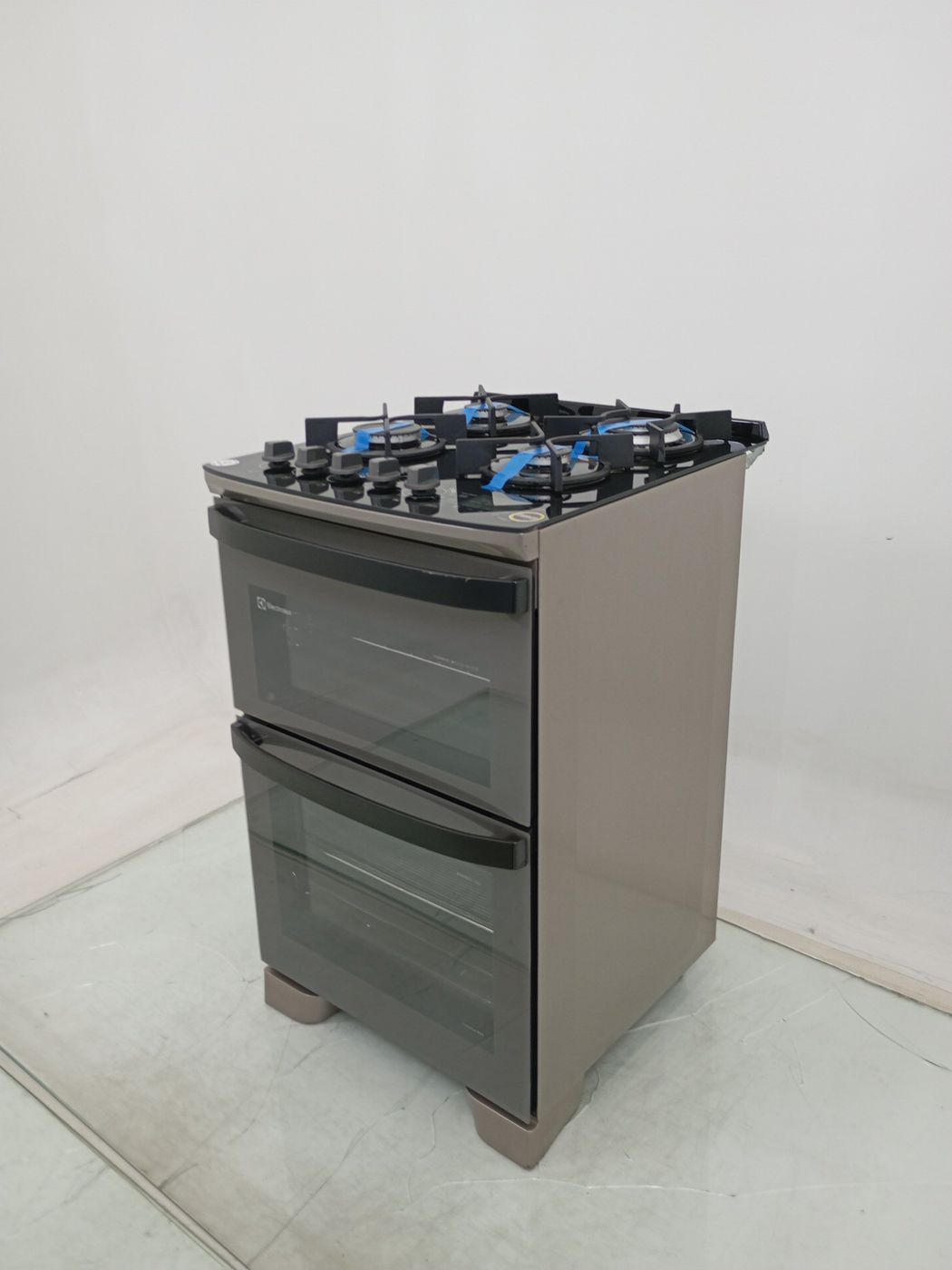 FOGAO ELECTROLUX FE4AD - Fogão Electrolux FE4