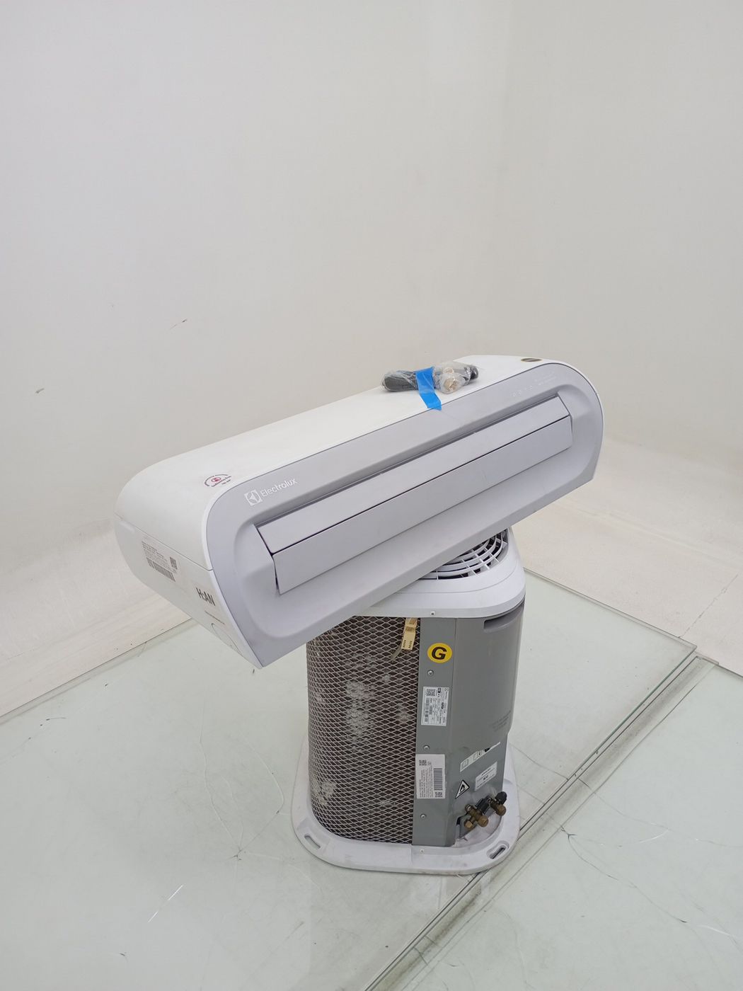 AR CONDICIONADO ELECTROLUX YI12R - SPLIT ELEC