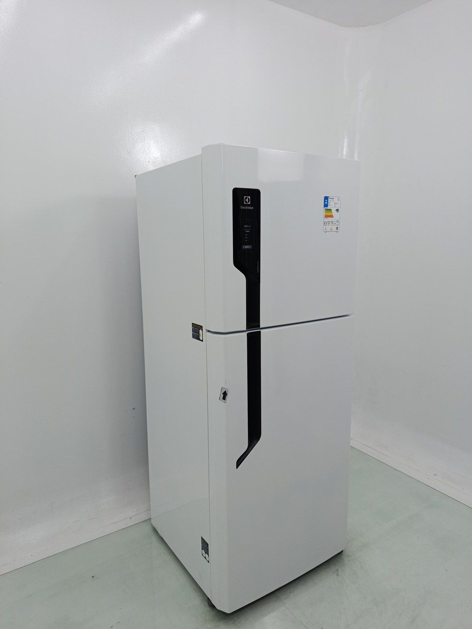 GELADEIRA ELECTROLUX TF70 FROST FREE 431L DUP