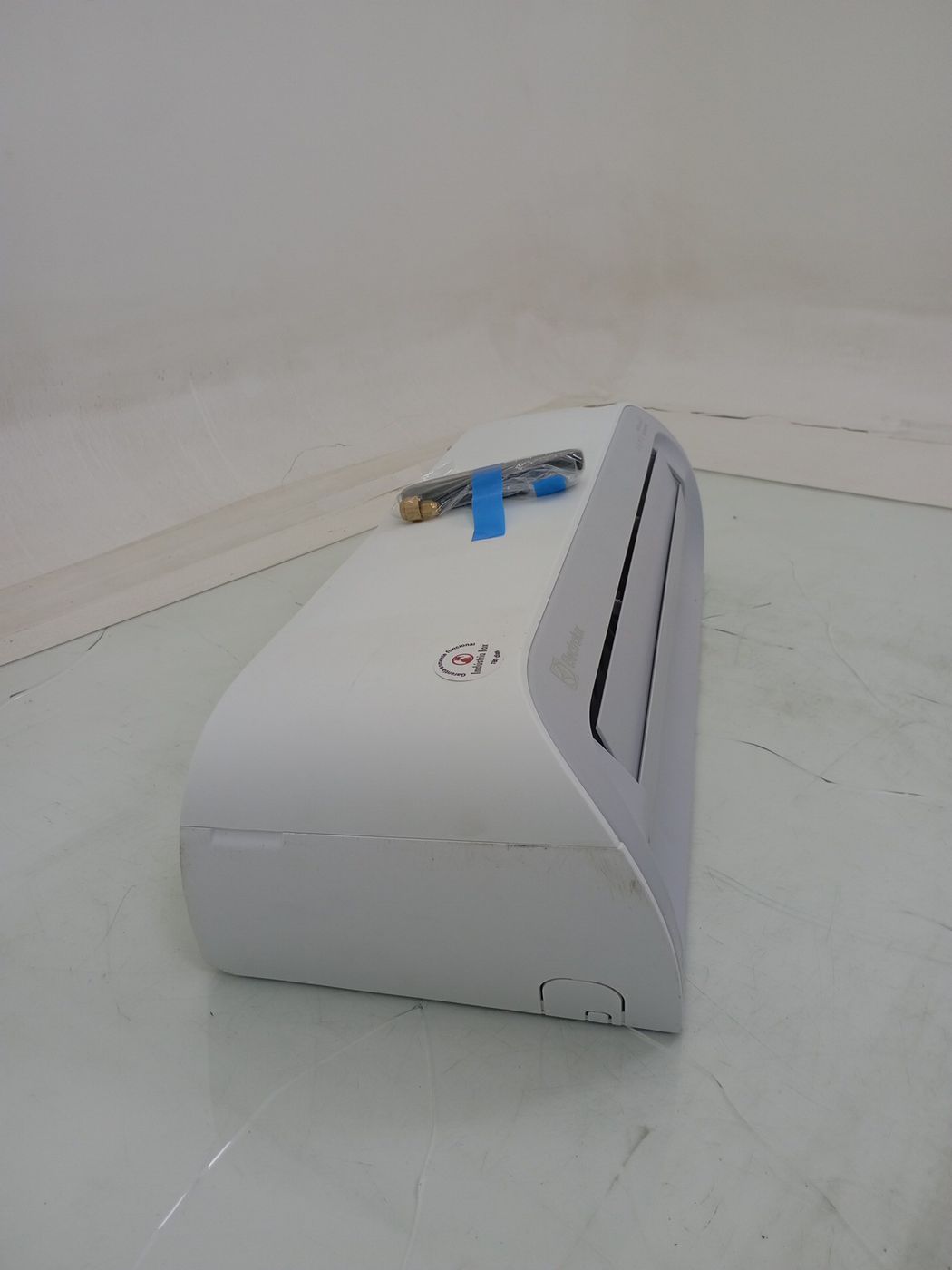 AR CONDICIONADO ELECTROLUX YI09F - Split Elec