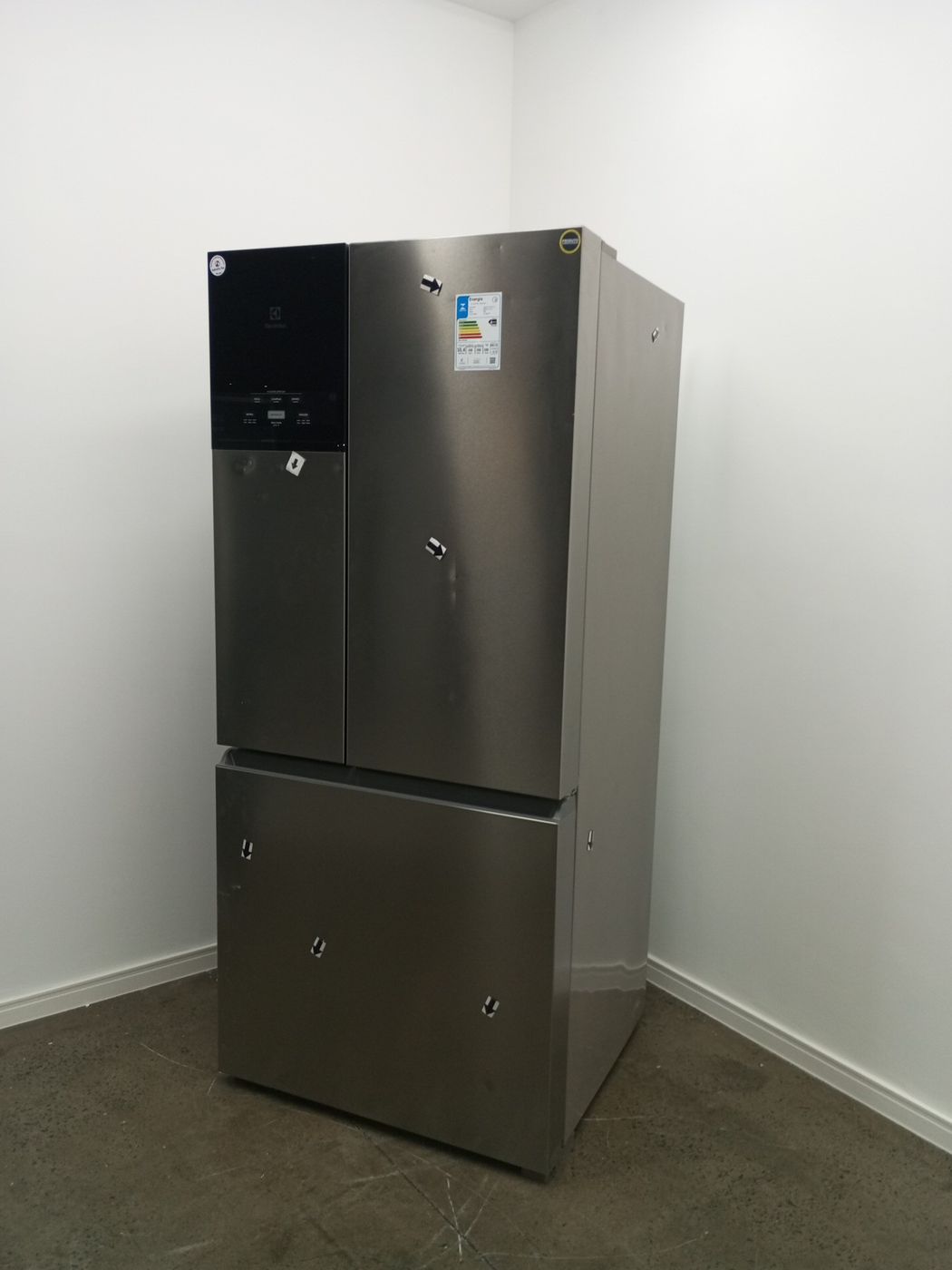 REFRIGERADOR ELECTROLUX IM8S FROST FREE INVER