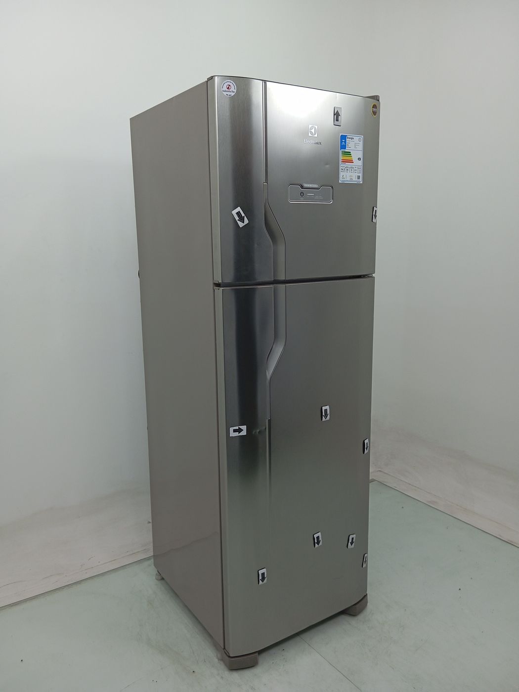 REFRIGERADOR ELECTROLUX DFX41 FROST FREE 371L