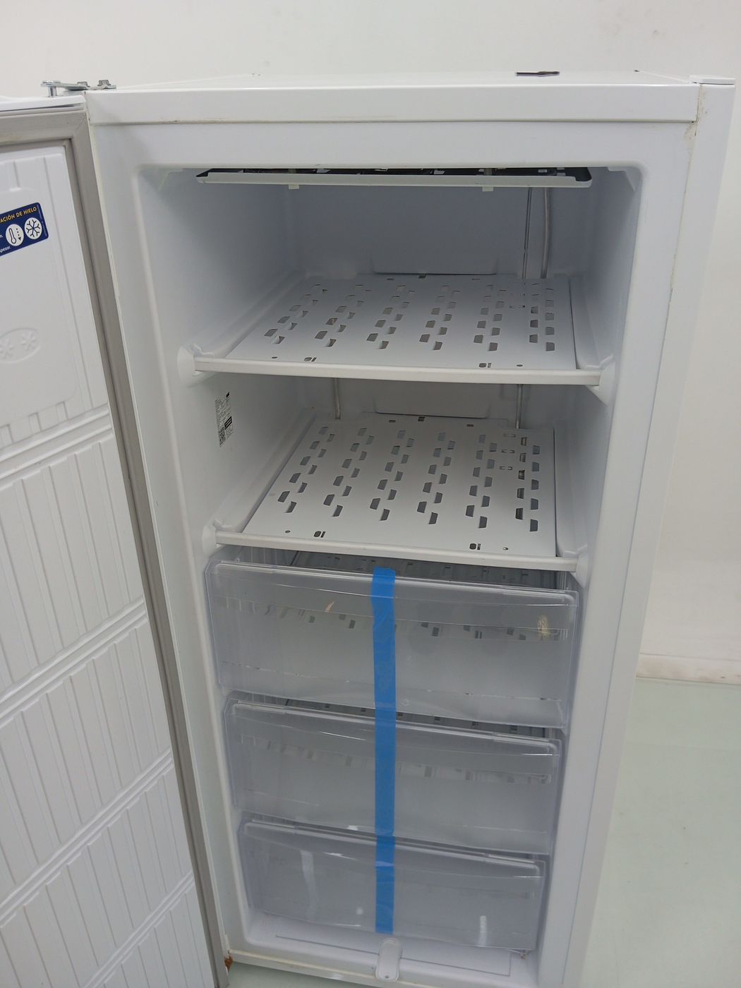 FREEZER ELECTROLUX FEI19 Freezer Vertical Ele