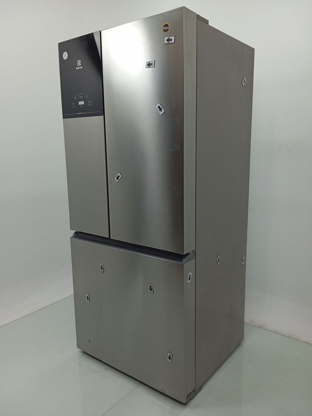 REFRIGERADOR ELECTROLUX IM8S FROST FREE INVER