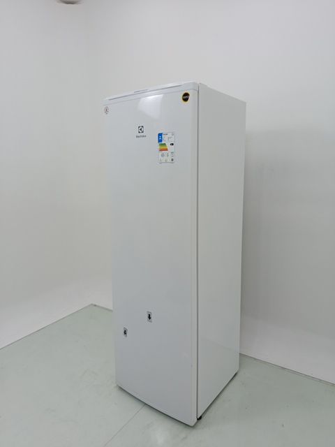 FREEZER ELECTROLUX FEI27 VERTICAL CYCLE DEFRO